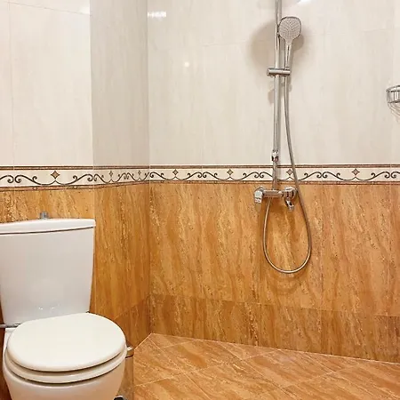 Apartment Large 2Bed Apartment 2 Min From Centre & Parking *