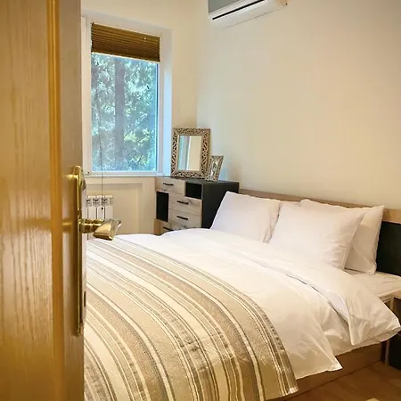 Large 2Bed Apartment 2 Min From Centre & Parking * Stara Sagora