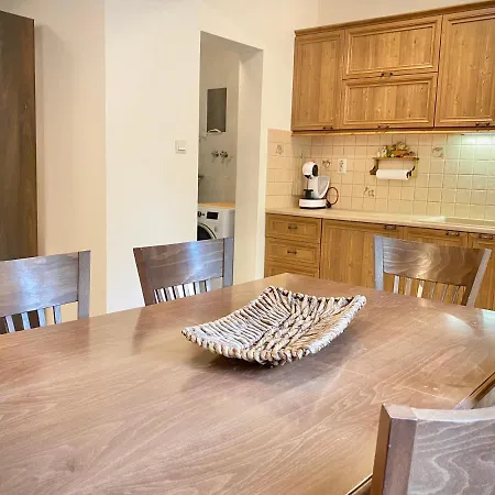 Apartment Large 2Bed Apartment 2 Min From Centre & Parking Stara Sagora