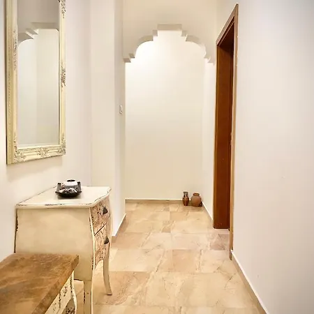 Apartment Large 2Bed Apartment 2 Min From Centre & Parking *