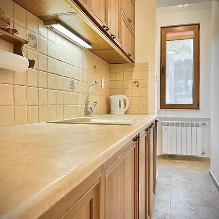 Apartment Large 2Bed Apartment 2 Min From Centre & Parking *